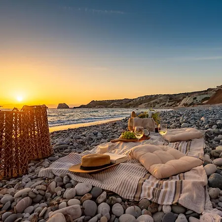 Appartement Sanders Limassol Park - Full Building