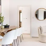 Апартаменты Sanders Limassol Park - Full Building
