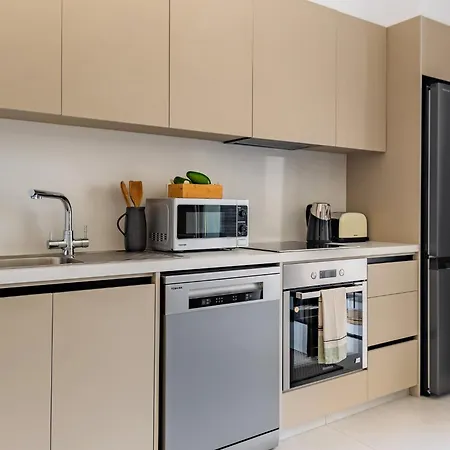 Sanders Limassol Park - Full Building * Trachoni (Limassol)