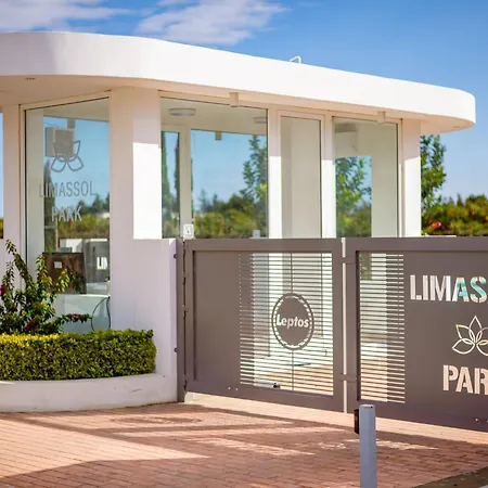 Appartement Sanders Limassol Park - Full Building *